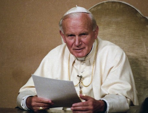 San Giovanni Paolo II: «Una fede che non diventa cultura è una fede non pienamente accolta, non interamente pensata, non fedelmente vissuta»